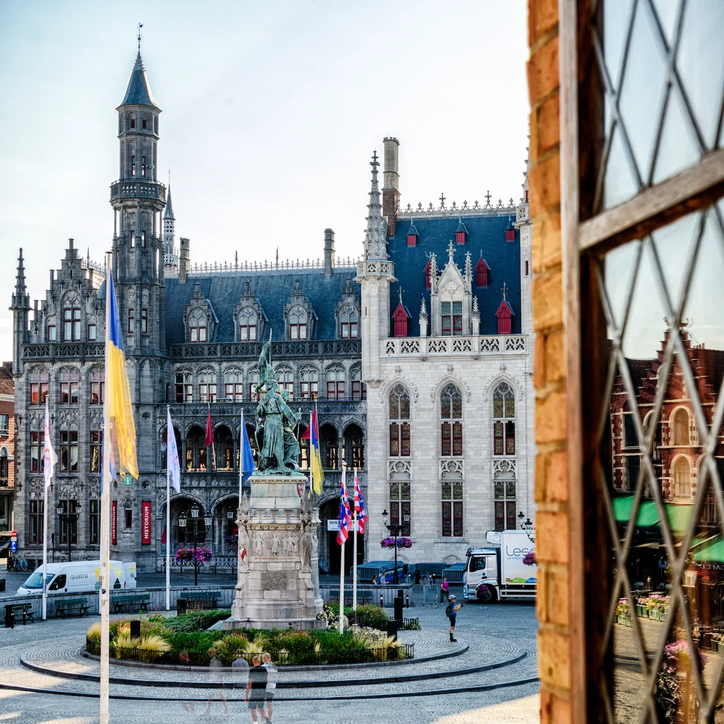 Uitzicht op de Markt van Brugge vanuit B&B Die Maene